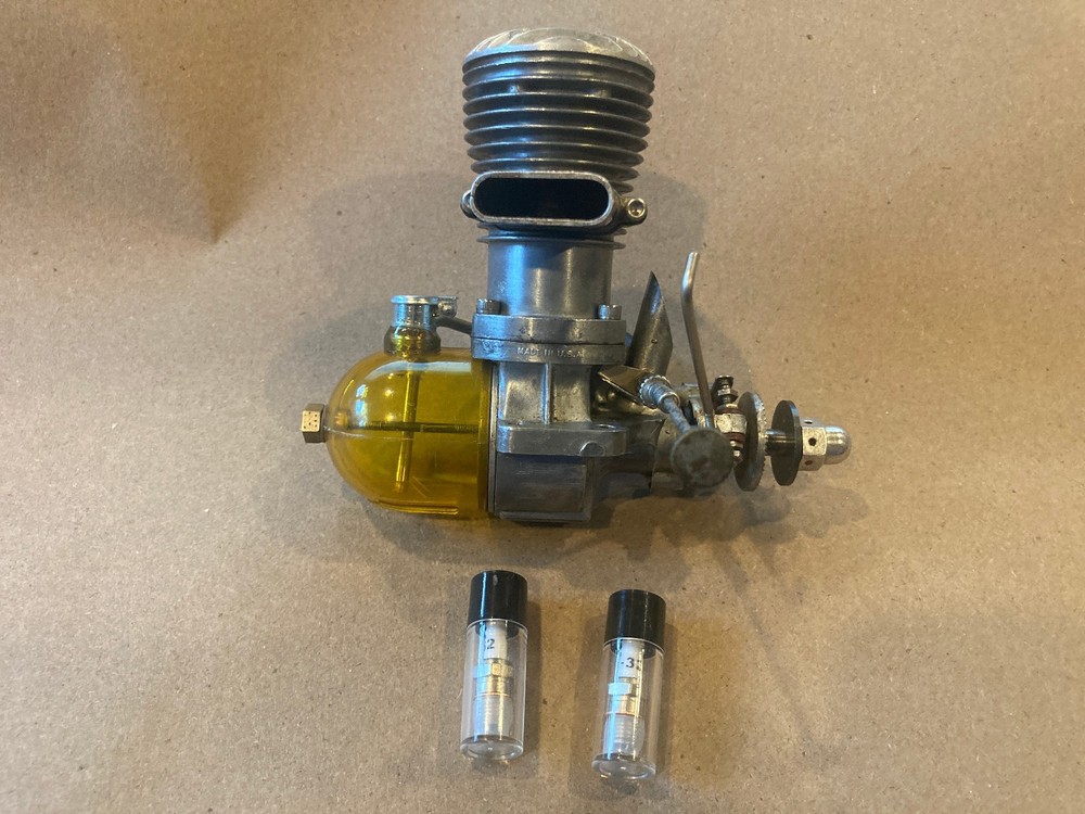 Vintage Rare Super Cyclone .65 Twin Plug Model Engine