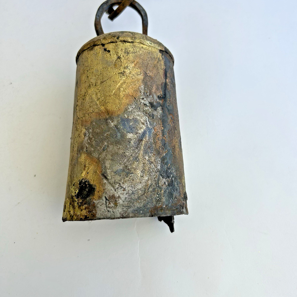 Primitive Iron Rusty Bell Windchime Rustic Wall Vintage Christmas Wreath Decor