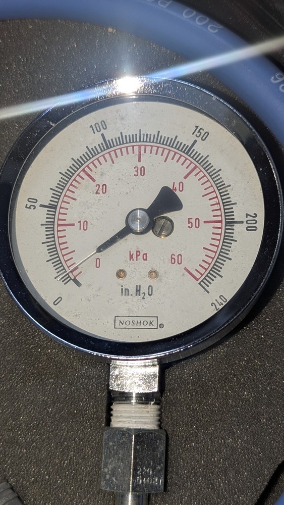 Pressure Calibration Source ROSEMOUNT Model 260 A1AG2G3 Serial 18268