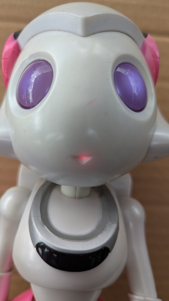 Sakura Best Friend Robot Interactive Electronic ( Works )