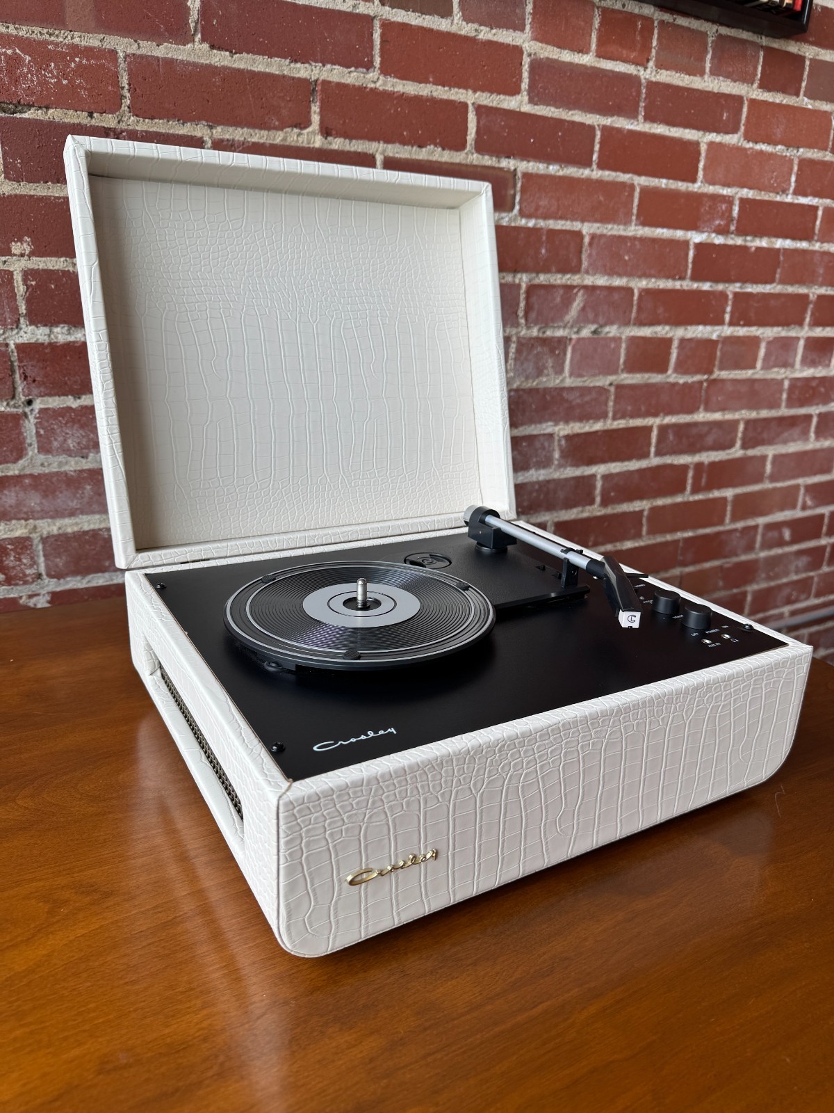Open Box- Mercury Turntable with Bluetooth In/Out - Cream Croc
