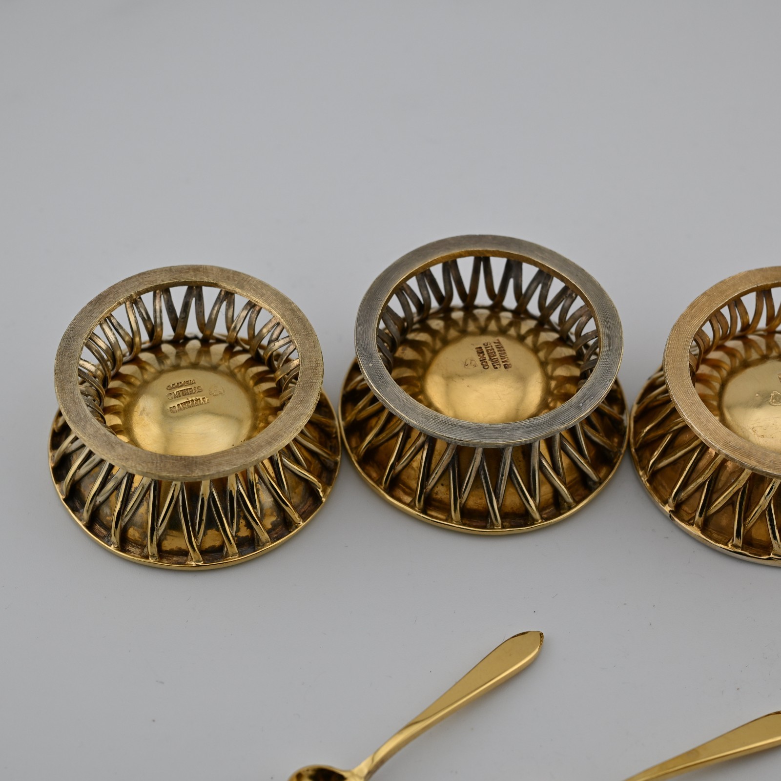 RARE 4 Tiffany & Co Sterling Silver Gilt Salt Cellars & Spoons Mexico 7.55ozt