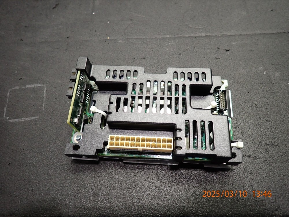 IBM 01LJ163 Battery Backplane Board IBM V9000 AC3 SAN Server Volume Controller