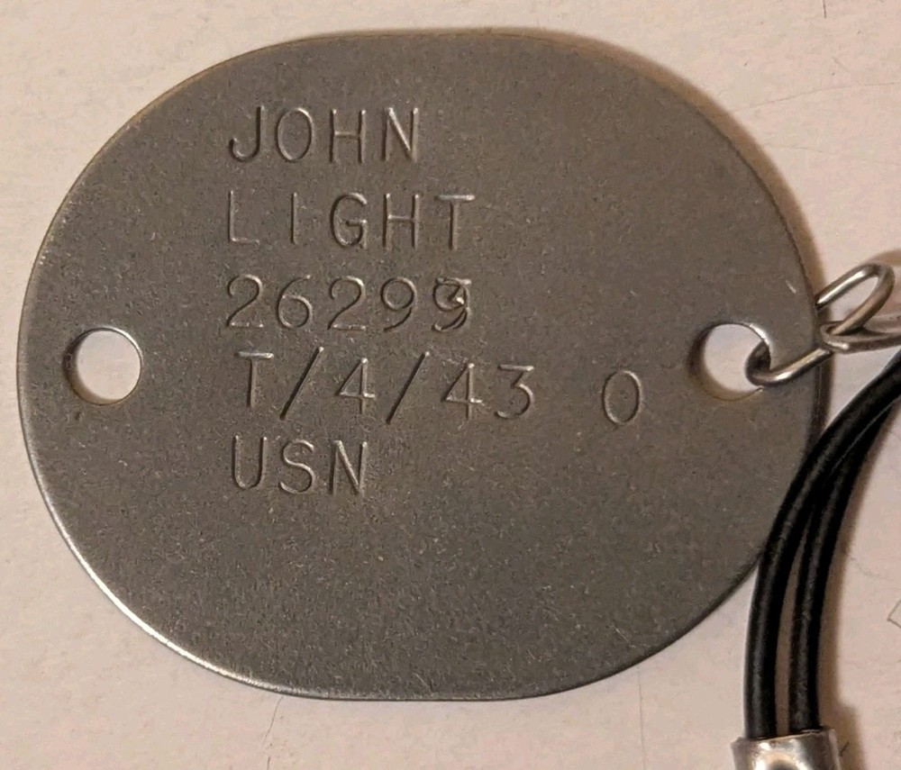 WW2 US Navy Dog Tag Pair - John Light 2262993 T 4/43 - On Cord XB