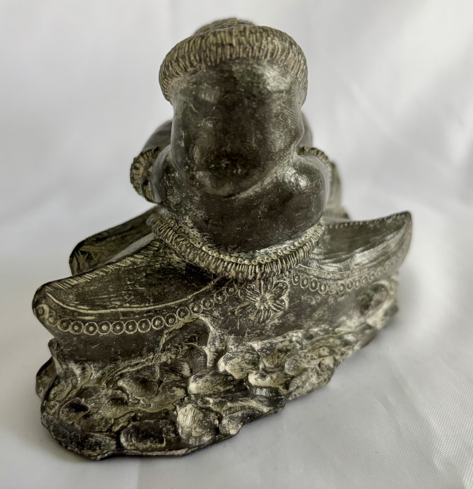 A Wolf Original Soap Stone Sculpture Inuit Man and Woman Canoes 5” Figurine