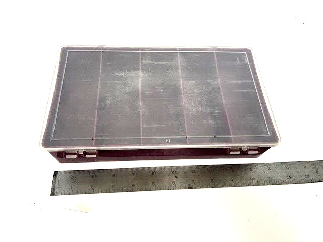 PLASTIC MAROON HOBBY CASE 11" x 6" - 6 COMPARTMENTS- USED