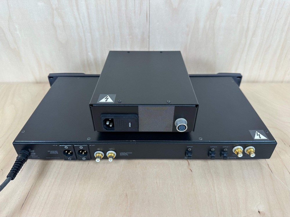 Threshold DAC 1/e Digital Processor DAC w/Power Supply