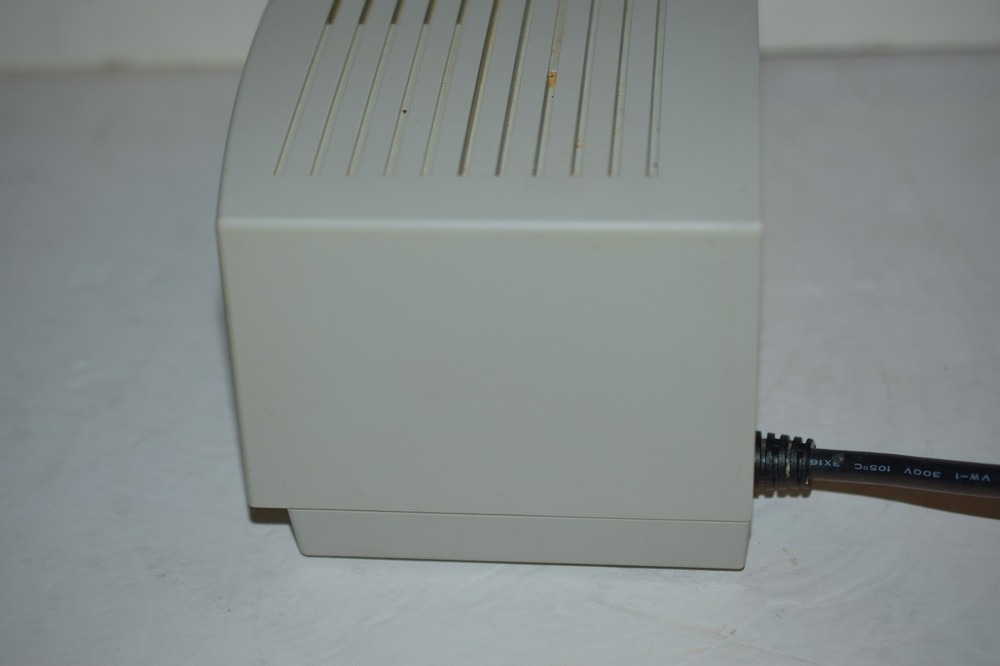 APC Line-R 600 Automatic Voltage Regulator
