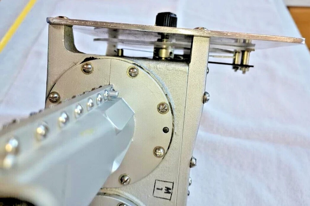 DYMEC INC. Precision Microwave Waveguide Attenuator Model DY5338 USED