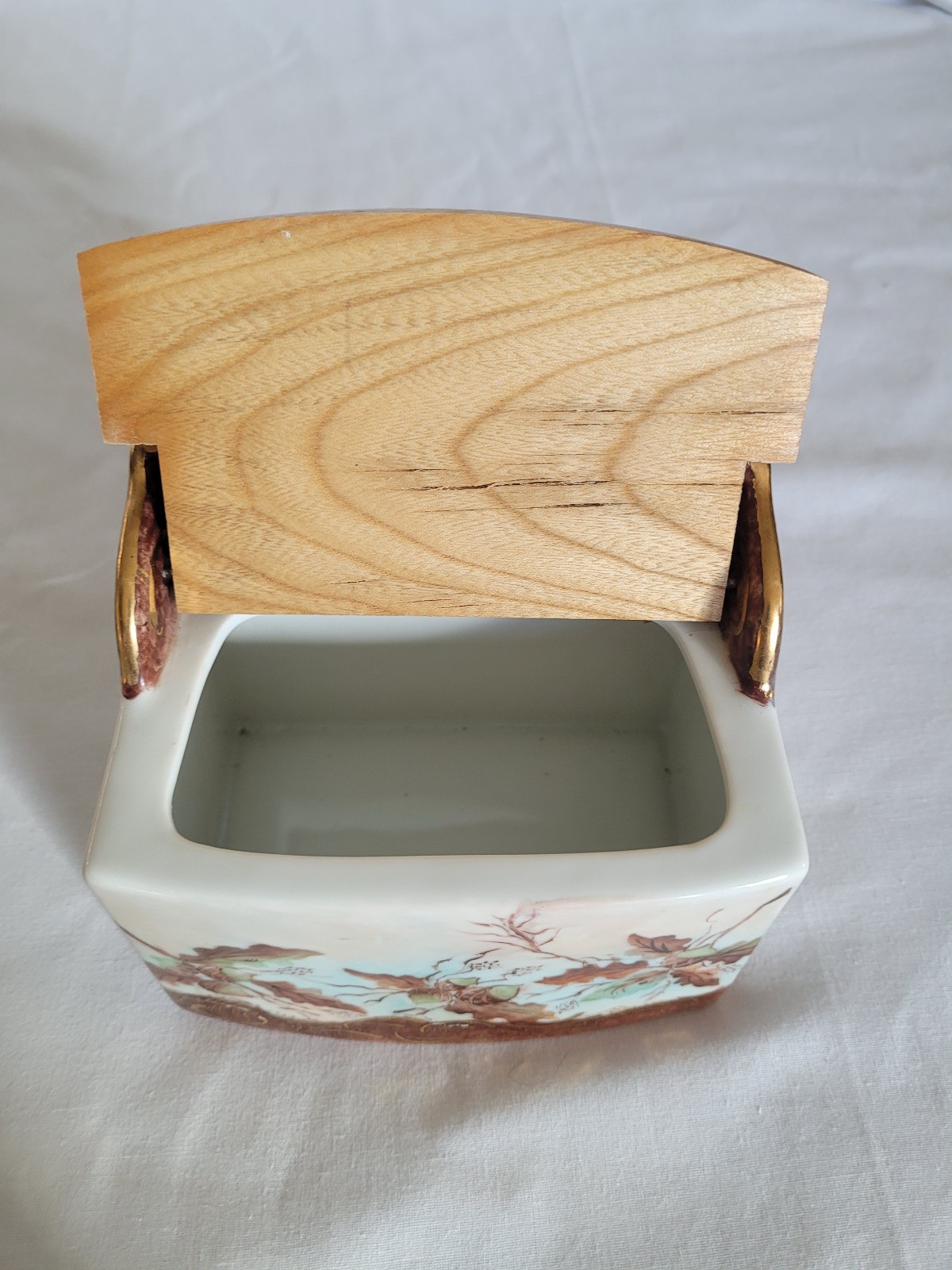 Vintage porcelain oak leaf acorn design wall salt box cellar wood tope