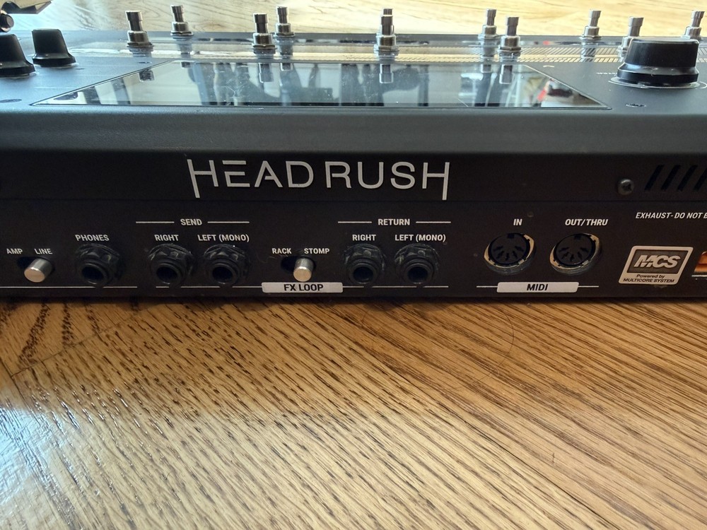 Head Rush Pedalboard Guitar Amp and FX Modeling Processor Used