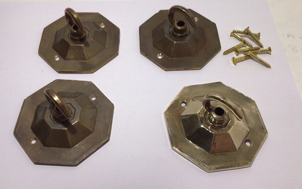 ONE VINTAGE BRASS   CEILING ROSE.