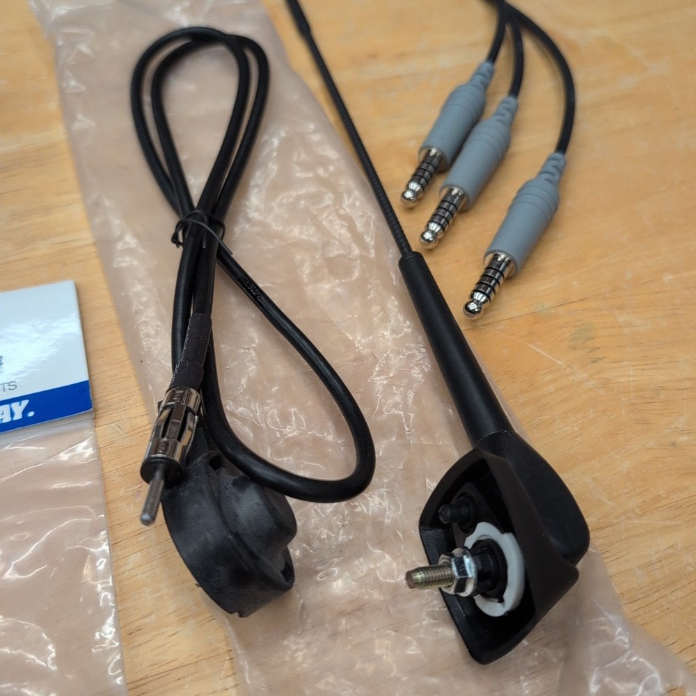 Rugged Radios STEALTH-UHF, GMRS Antenna, Knobs, Mount, Cable Plug Lot!