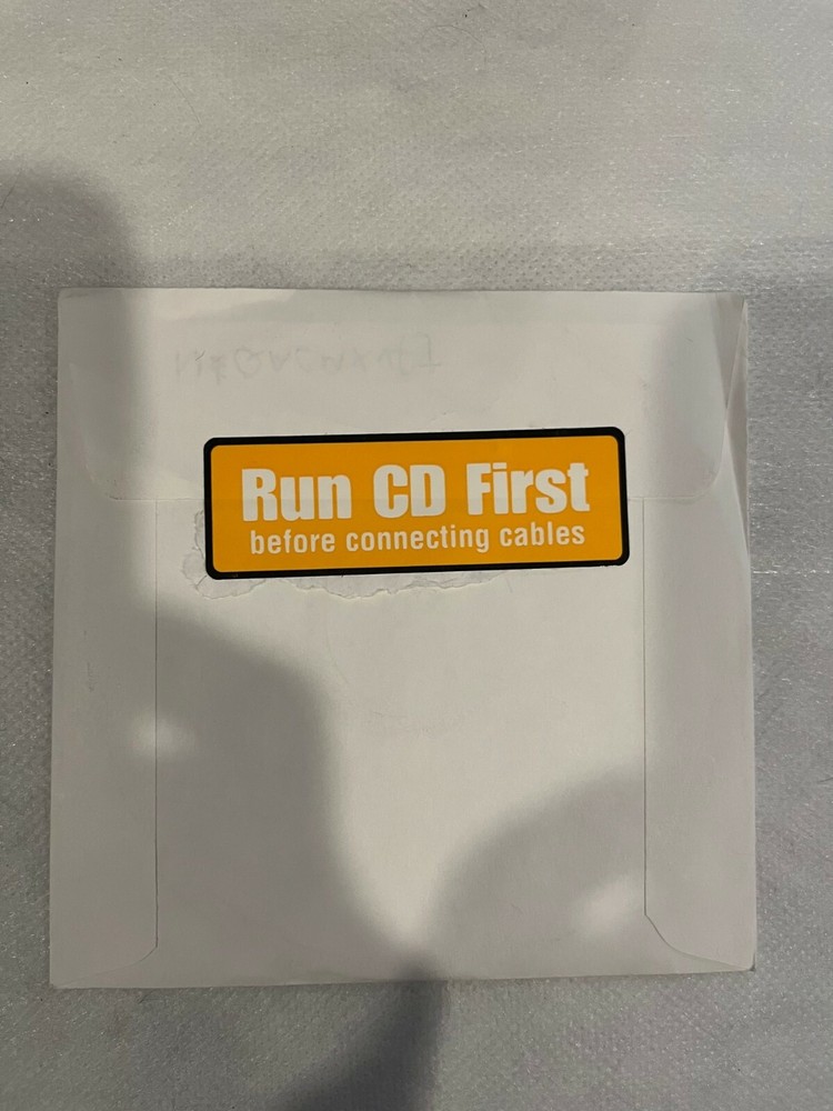 Cisco Linksys E2000 Model NO E2000-RM ver 1.0.02 CD w/ Drivers & Utilities