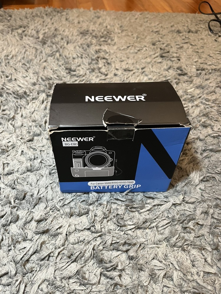 Neewer BG-E8D Replacement Battery Grip for Canon EOS 550D 600D 650D 700D