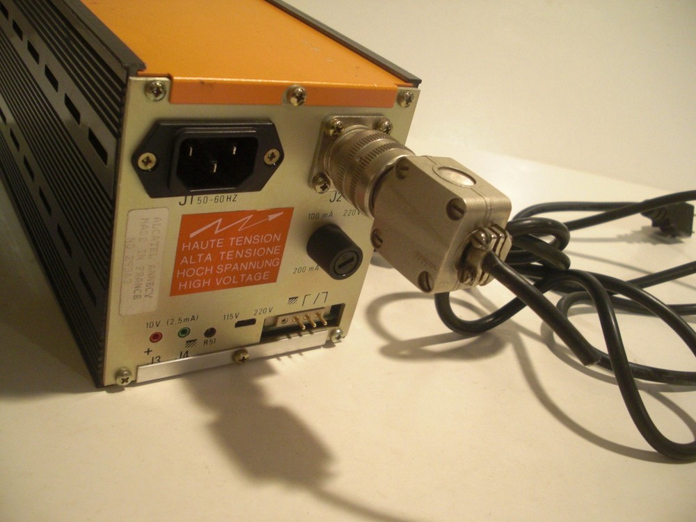 EX Working Alcatel FA 111 Controller for High Vacuum Cold Cathode Penning Gauge