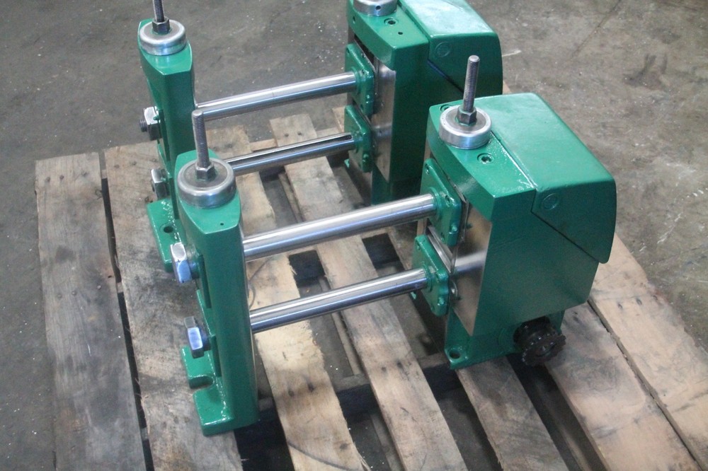 YODER M1-1/2 ROLLFORMER HEAD: YODER #64763 (PRICED FOR INDIVIDUAL SALE ONLY)