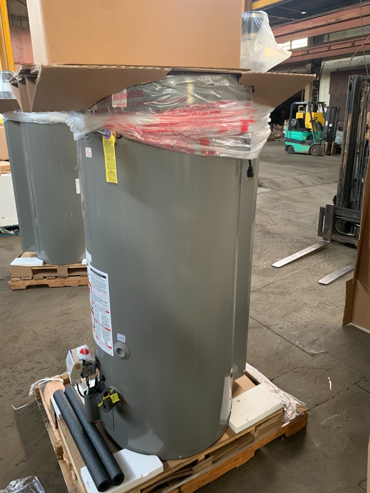 Rheem PRO+ G75-75N RH PDV Powervent Natural Gas 75 GAL Water Heater. Brand New!!