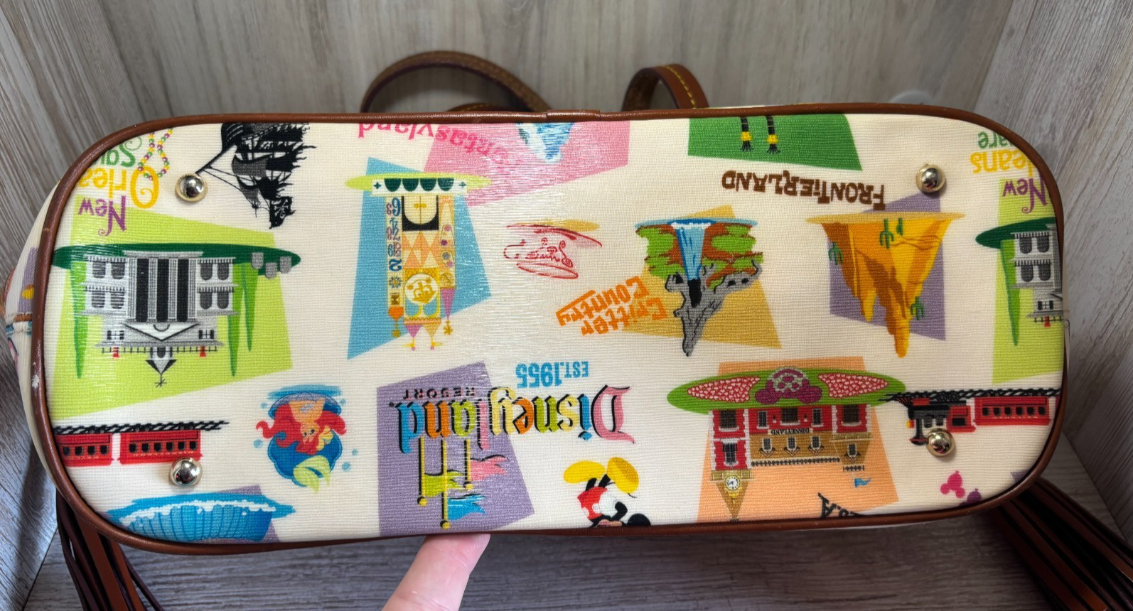 Disney Parks Dooney & Bourke May 2012 Disneyland Retro Tote Handbag LANDS Resort