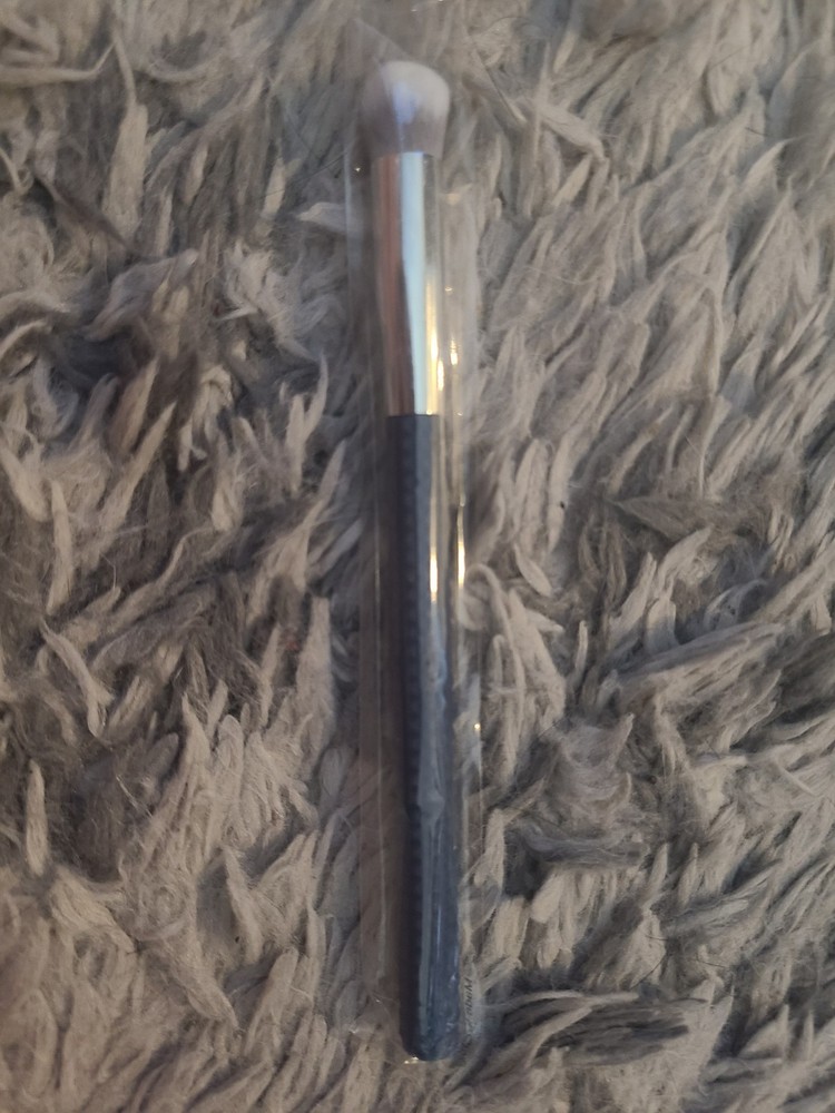 Laruse LR222 Kabuki Makeup Brush NEW