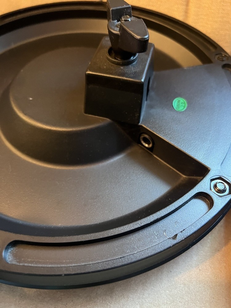 4 BEHRINGER DRUM PAD XD80USB