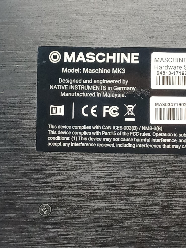 Native Instruments Maschine Mk3 Hardware Performance Instrument