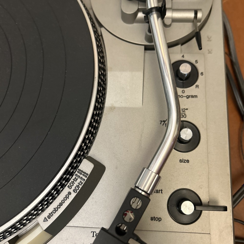 Technics SL-1950 Fully Automatic Direct Drive Turntable Clean Works Flawlessly!
