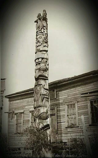 Northwest Coast, Tlingit / Tsimshian, Model Totem (1930s).