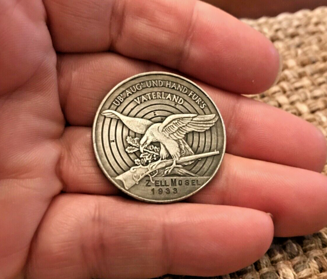 1933 Eagle and rifle for GERMAN Fatherland FUHRER WWII COMMEMORATIVE COIN