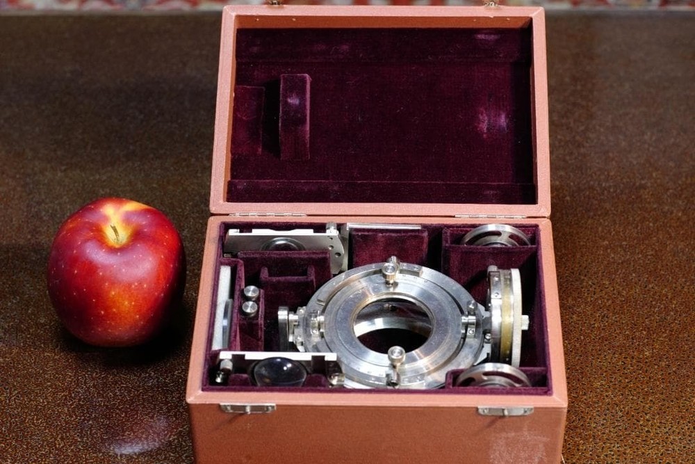 microscope antique Microscope Accessory No. 14 "Leitz Universal Stage UT4" USED