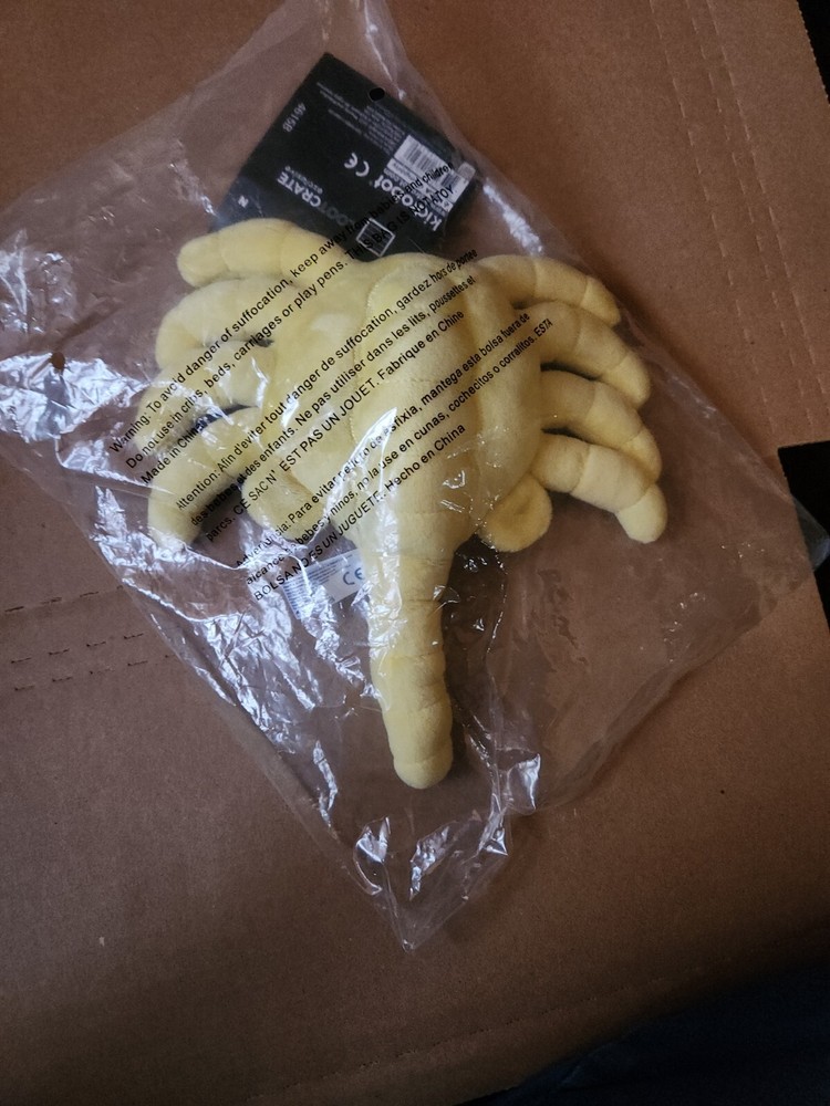 2015 Phunny Alien 8" Facehugger Plush