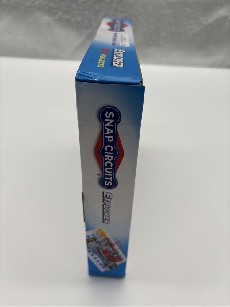 SNAP CIRCUITS EXPLORER 100+ Projects Learn Electronics Age 8+ ~ New ~