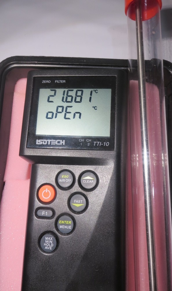 ISOTECH TTI-10, 2ch Precision Thermometer with one reference probe.