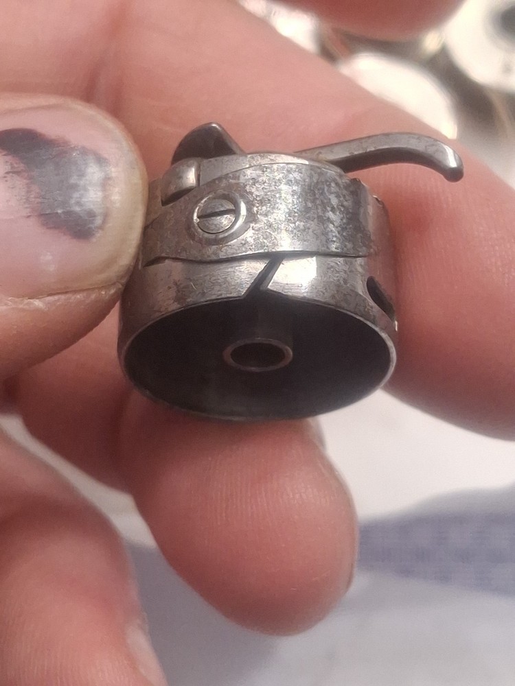 Singer Simanco 125291 Bobbin Case + Bobbin Lot