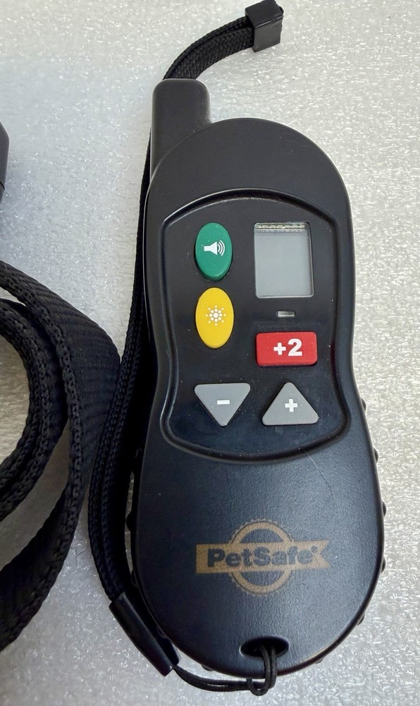 PetSafe Wireless Collar & Remote Control Large. RFA473 & RFA467. Needs Battery.