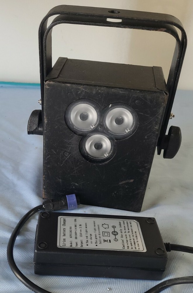 STAGE DMX CONTROLLER LIGHTS W/CHARGER (G)