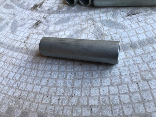 86220878 SPACER