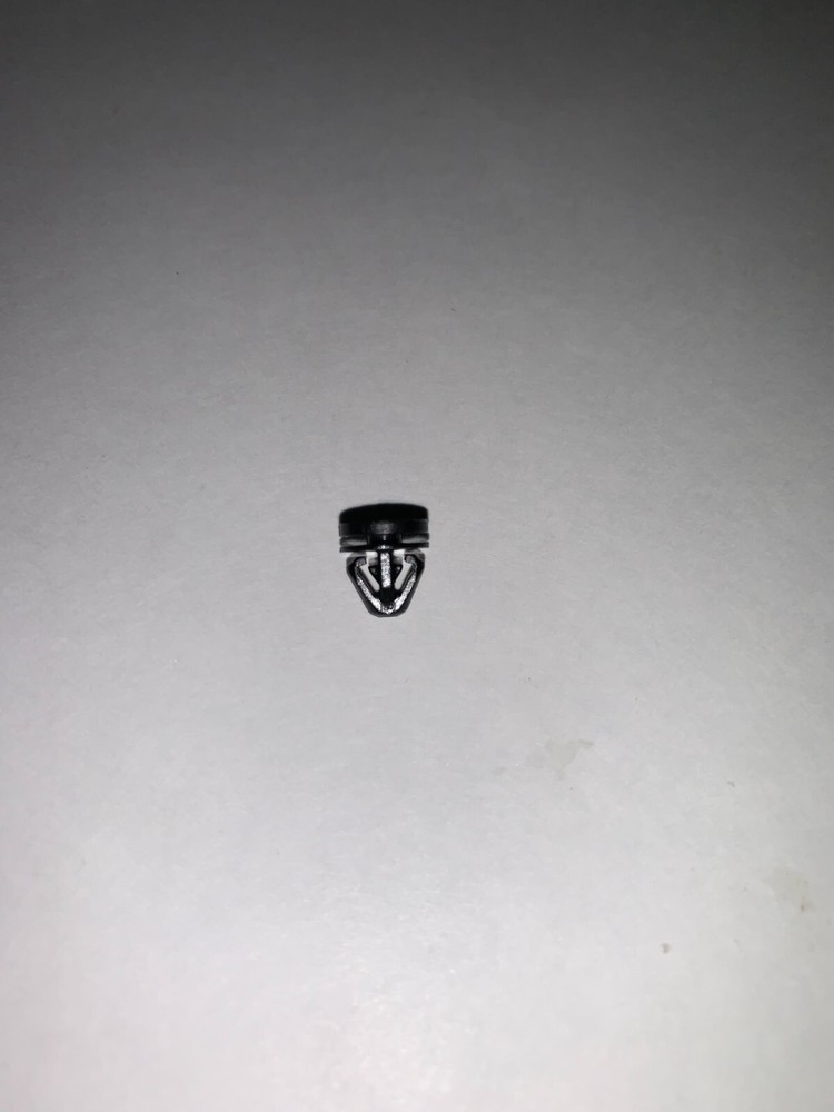 GM 11602355 Window Frame Clip