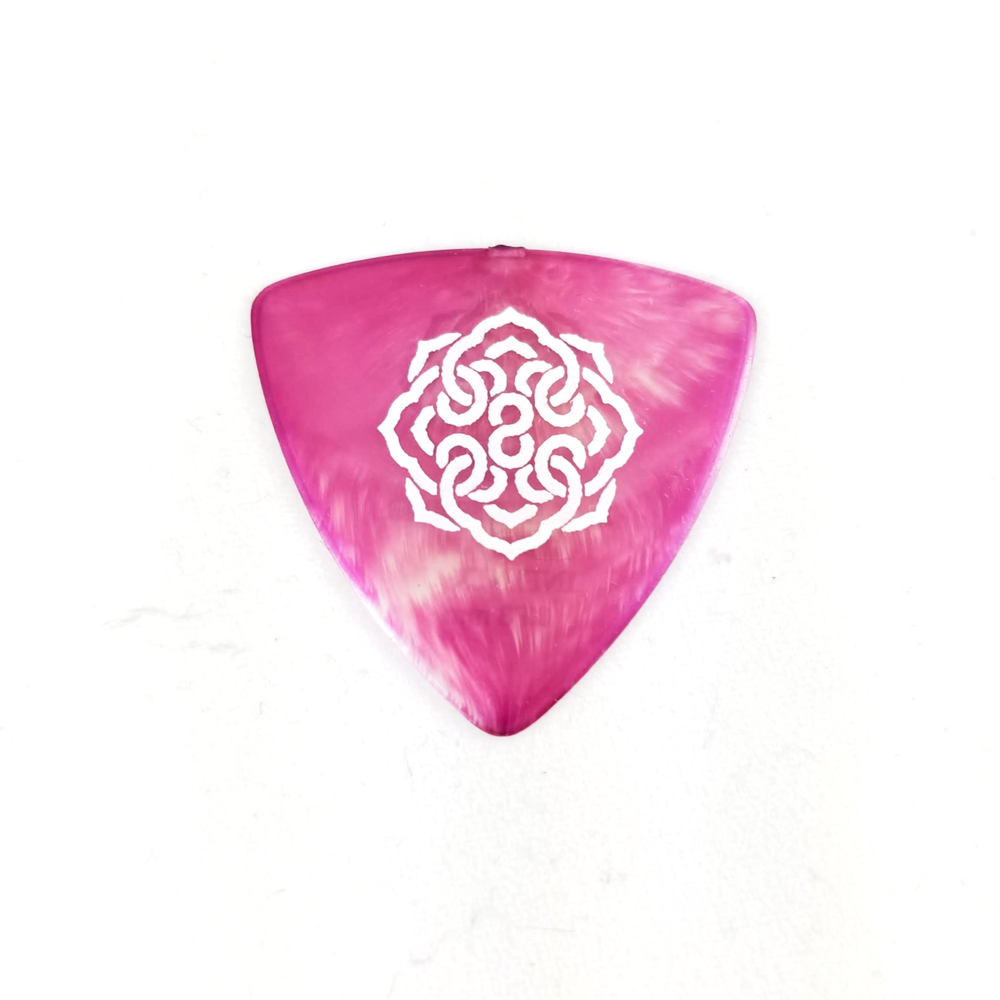 Master 8 Japan INFINIX-U Grip Guitar Triangle Pick - 0.73mm Thin 6-Pack