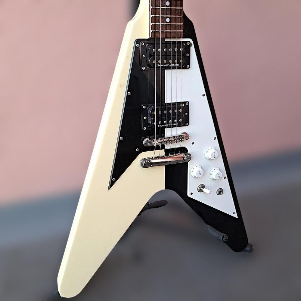 Edwards E-Fv-125Wb Dot Flying V