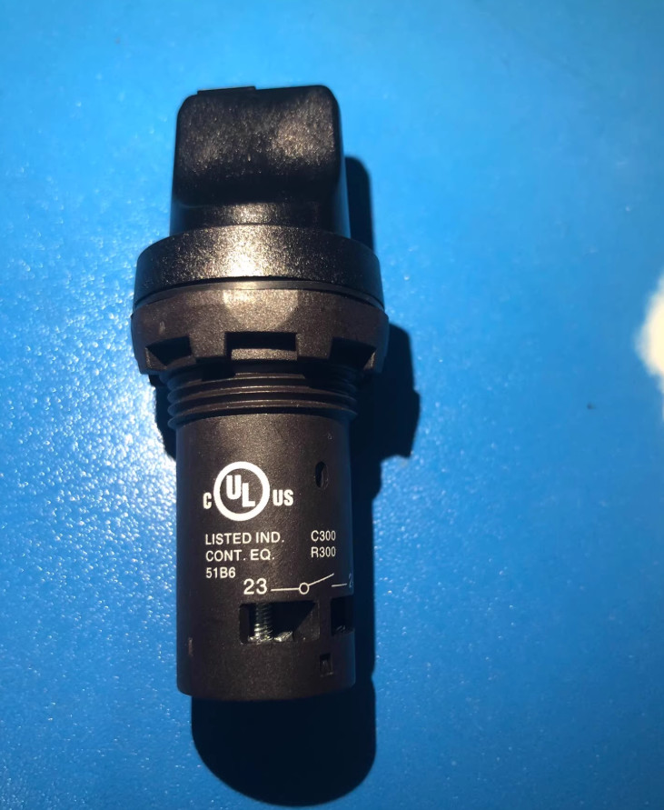 1PC NEW ABB Selector switch C2SS2-10B-20 2NO #LL