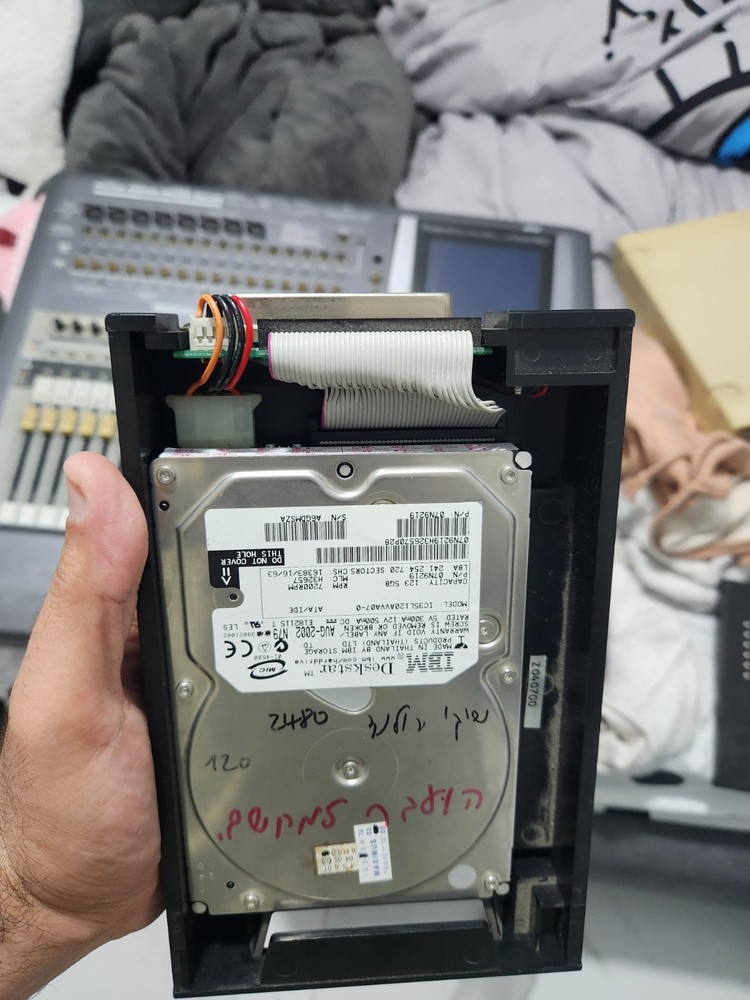 roland vs-2480 digital studio workstation