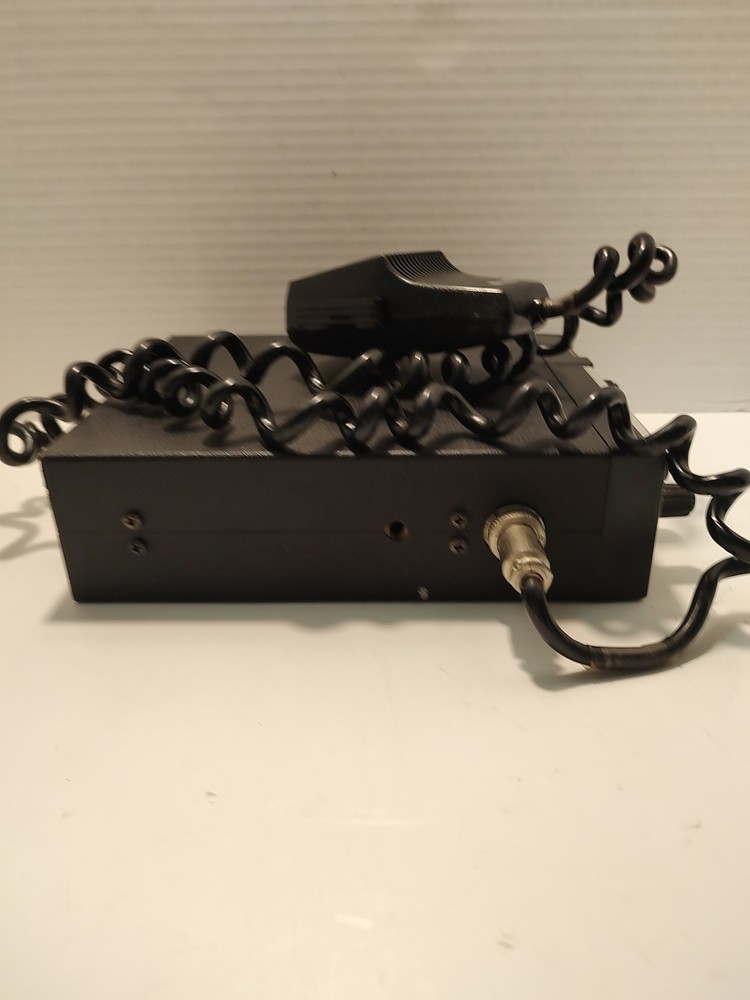 🔥 Montgomery Ward 40 Channel CB Model 696 Untested