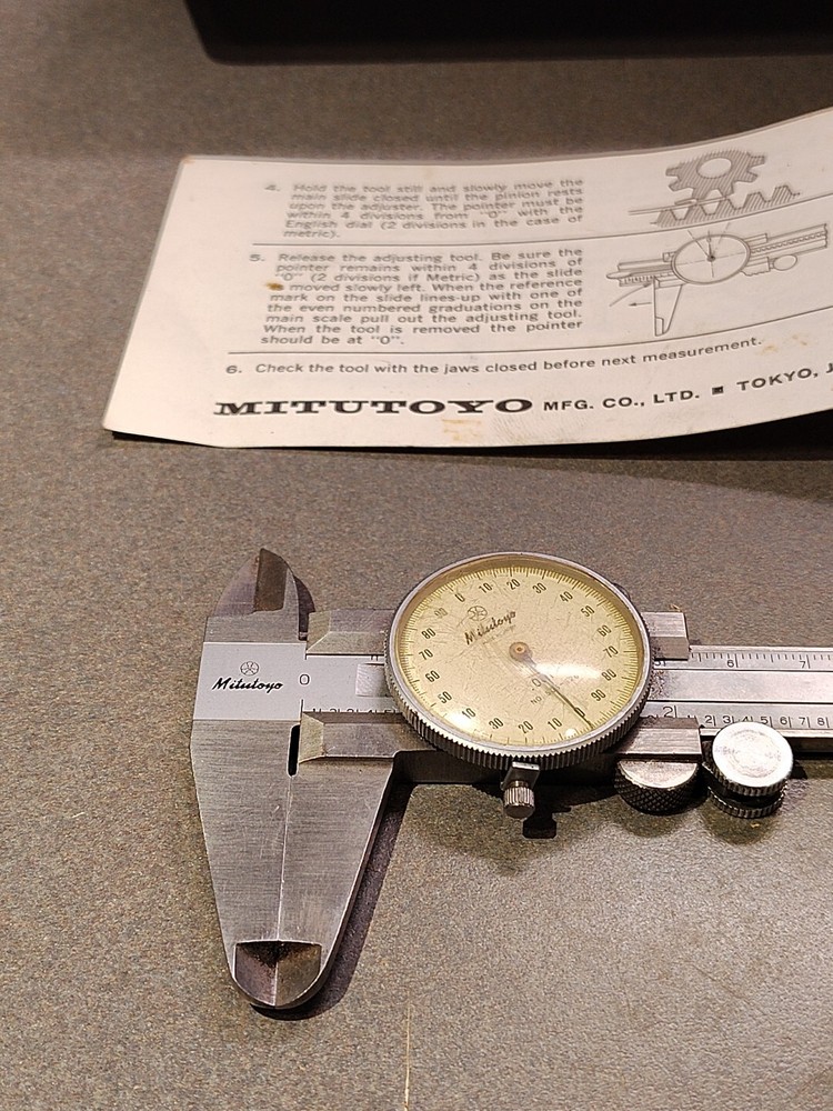Mitutoyo dial caliper code # 505-626 W/ Manual And Case