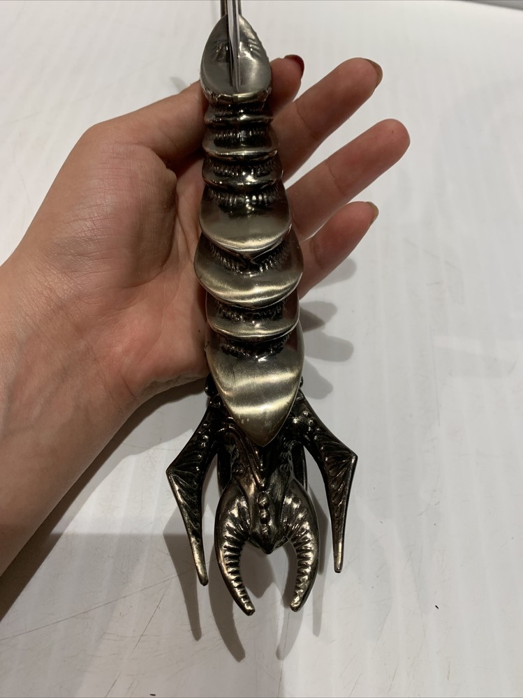 Alien Queen Dagger Knife 14.5 Inches