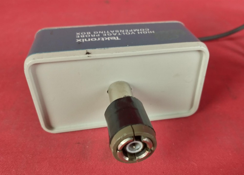 Tektronix P6015 High voltage probe
