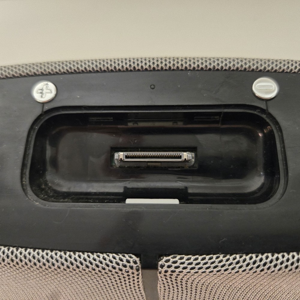 JBL On Stage 200iD High-Performance Loudspeaker iPod Dock & Power Cable Untested