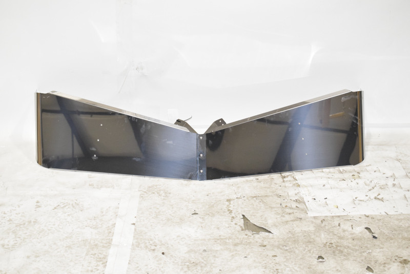Peterbilt 359 Visor P1008 (654-10490)