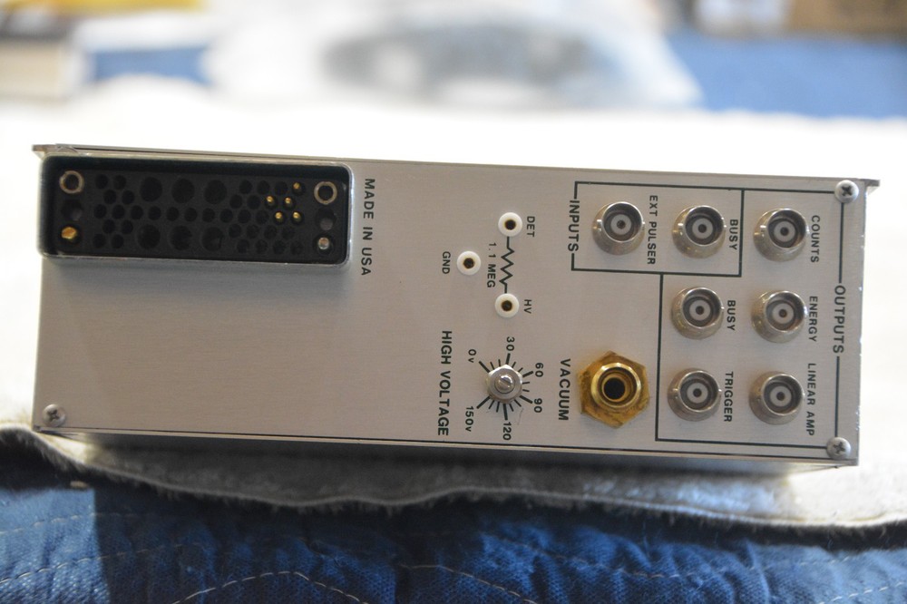 TENNELEC TC256 ALPHA SPECTROMETER NIM MODULE - EXCELLENT CONDITION
