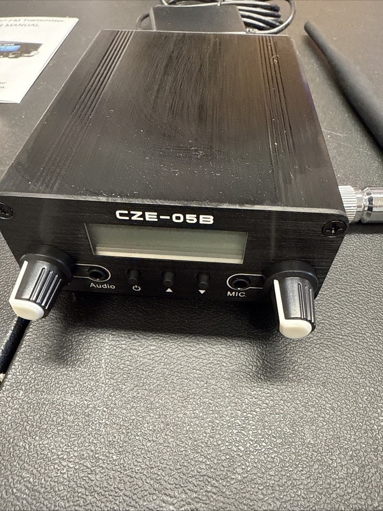 FM Transmitter Church 0.5W Mini Radio Stereo Station PLL Black Missing A Cable